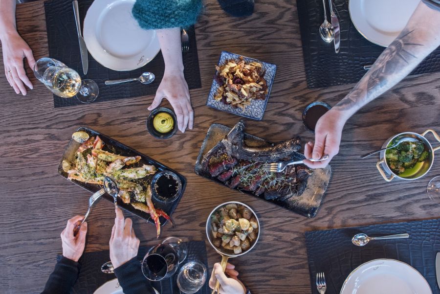 Agurtxane Concellon / Hurtigruten Svalbard  Delicious food at Funktion&aelig;rmessen Restaurant