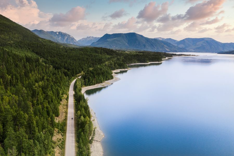 Birdseye uitzicht op Kootenay National Park in British Columbia in Canada.