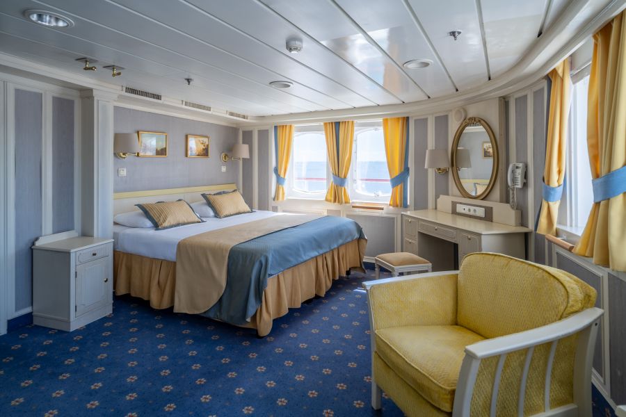 MS Serenissima - Owners suite Hurtigruten Svalbard / Paulina Hinz