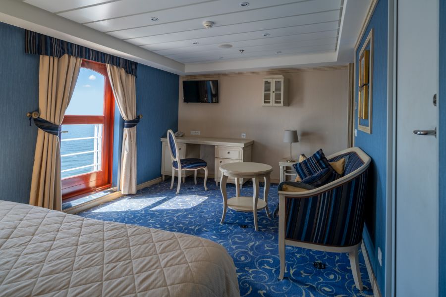MS Serenissima - Executive suite Hurtigruten Svalbard / Paulina Hinz