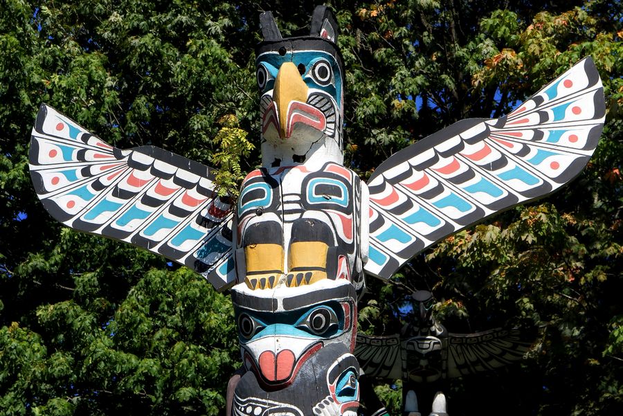 Totem paal in Stanley Park in Vancouver in British Columbia in Canada.