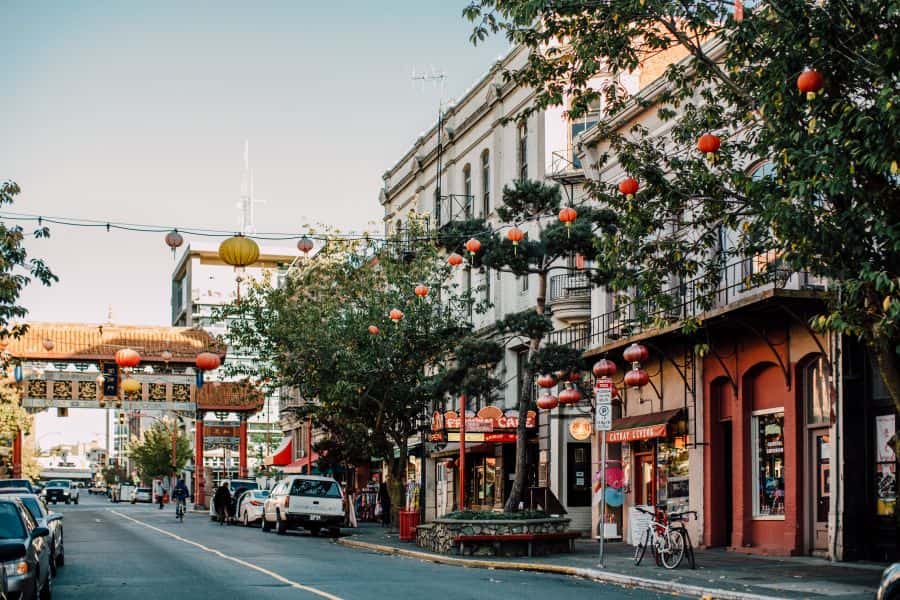 Straatzicht van Chinatown in Vancouver in British Columbia in Canada.