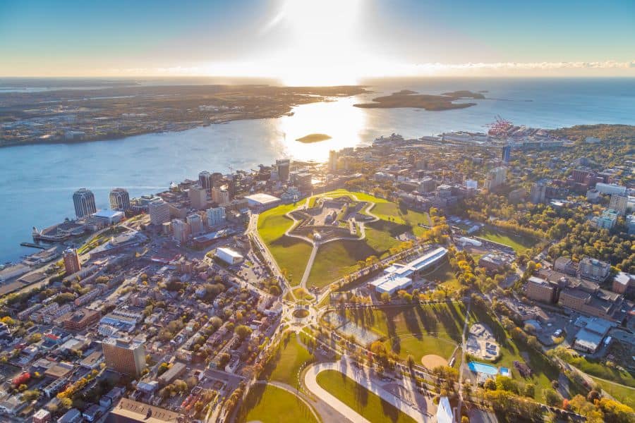 Birdseye uitzicht over Halifax in Nova Scotia in Atlantisch Canada.