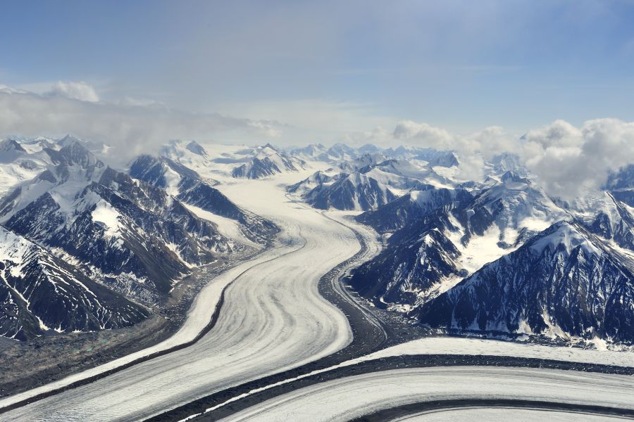 Birdseye uitzicht op Kluane National Park in de Yukon in Canada.