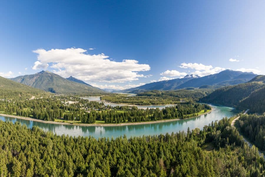Uitzicht op Revelstoke in British Columbia in Canada