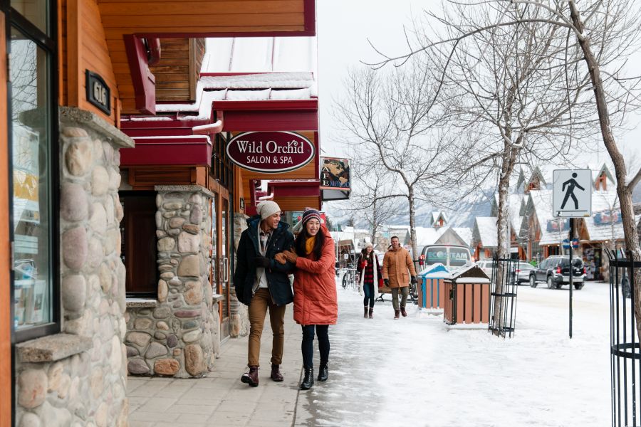 Downtown Jasper Wild Orchid (foto: Tourism Alberta / Mike Seehagel)