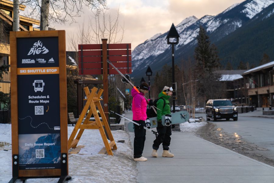 Skibus stop voor de deur
