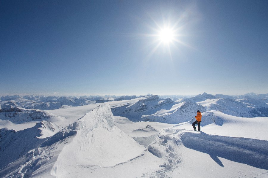 Uitzicht over de Rocky Mountains tijdens een wintersportreis naar Banff Canada