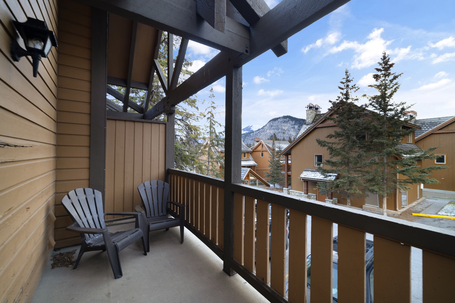 Balkon in de 1 Bedroom Loft bij Hidden Ridge Resort in Banff Canada