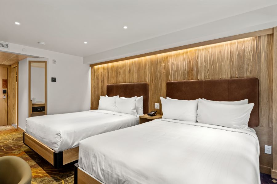 Een standaard kamer bij Otter Hotel in Banff tijdens een winterreis naar Canada