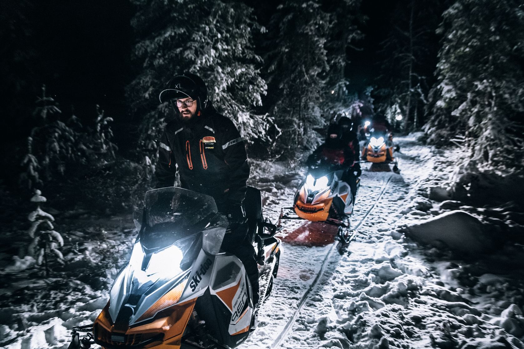 Ruka Sneeuwscootersafari op zoek naar het noorderlicht