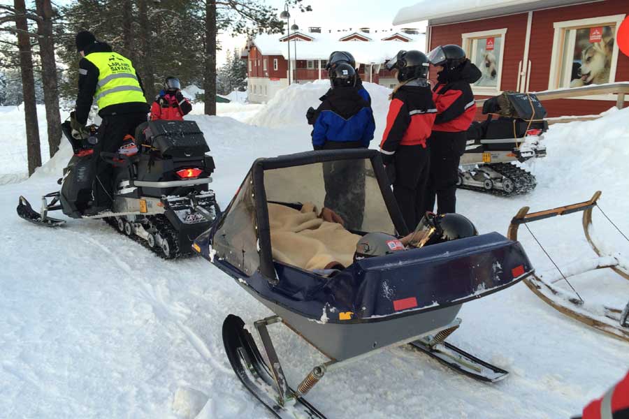 Noorderlichtsafari per sneeuwscooterslee Saariselka