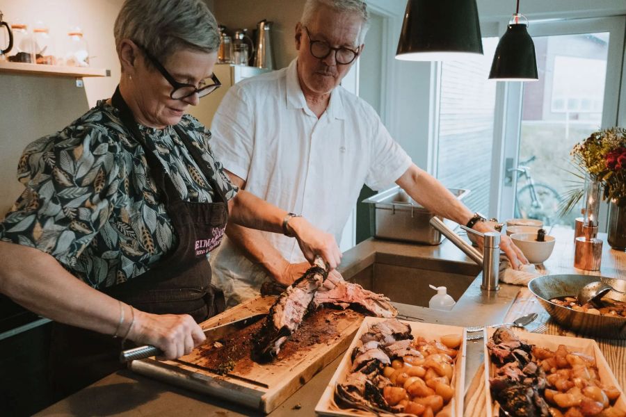 Heimablidni, Eat With The Locals