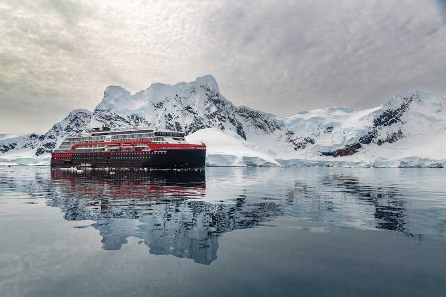 Hurtigruten Expeditie Antarctica | Ontdek de Antarctische Cirkel