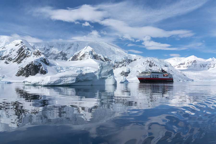 2024/25 *VROEGBOEK* 17-Daagse Hurtigruten expeditie; Eeuwige schoonheid van Chileens PatagoniÃ« en Antarctica