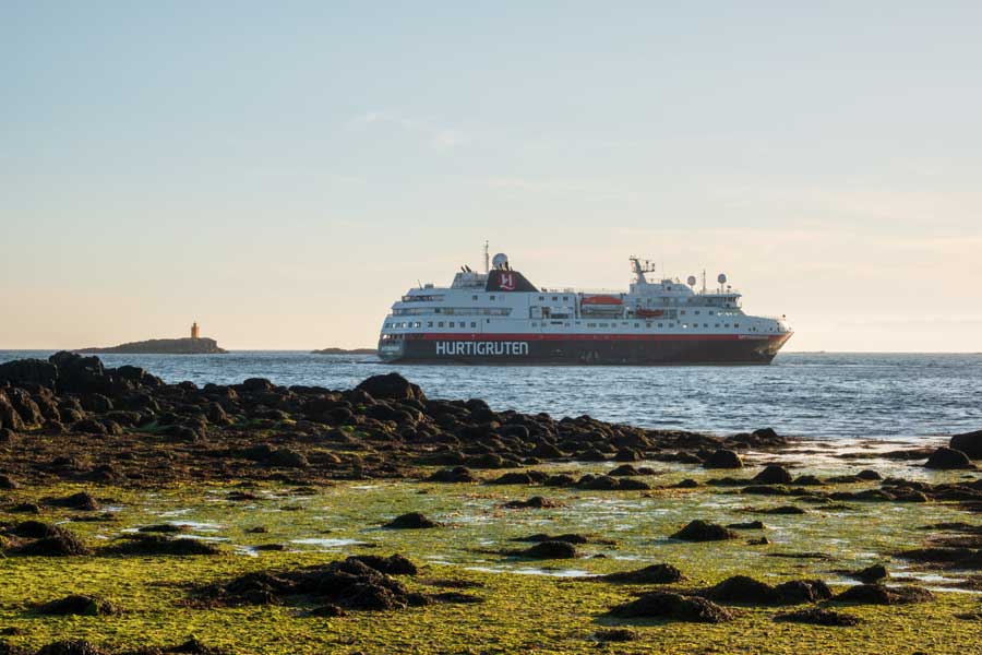 Hurtigruten expeditie IJsland met BBI Travel