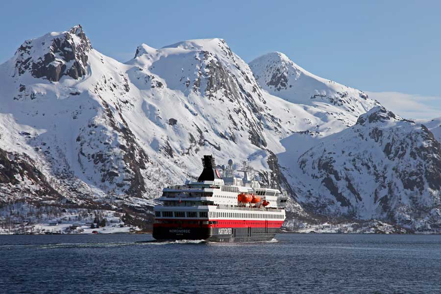 Hurtigruten Noorderlichtreis Noordwaarts