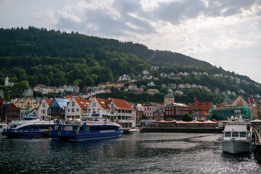 Hurtigruten reis Kirkenes - Bergen met BBI Travel