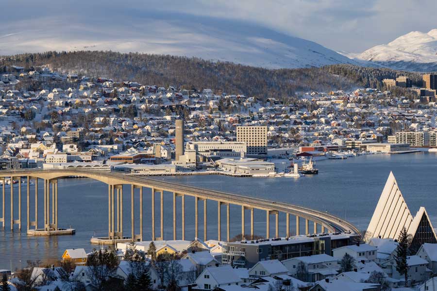 Hurtigruten Noorderlichtreis Tromsø - Kirkenes - Tromsø met BBI Travel