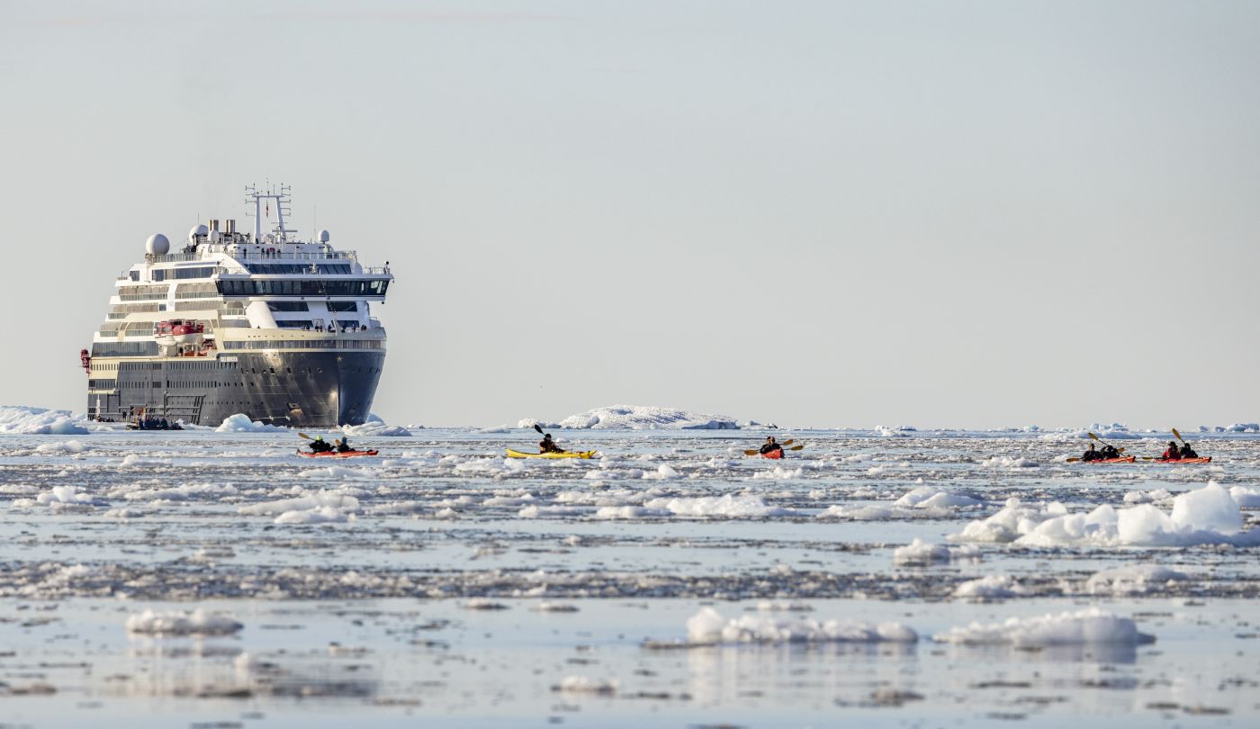 Canada - Nunavut - Croker Bay - MS Roald Amundsen 