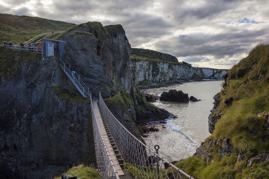 Carrick-a-Rede ropebridge rondreis Ierland afwisselend verblijf