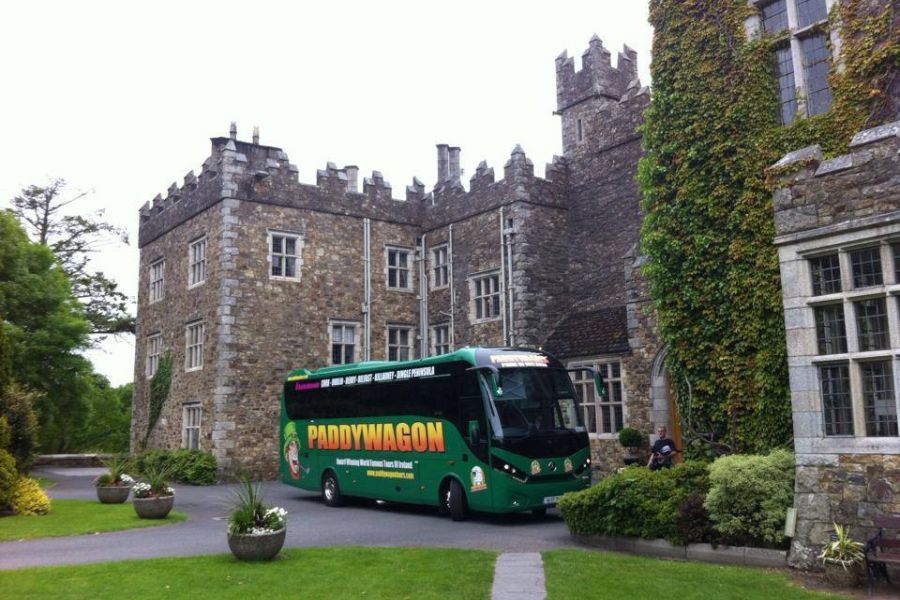 Touringcar, budgetreis per bus Ierland
