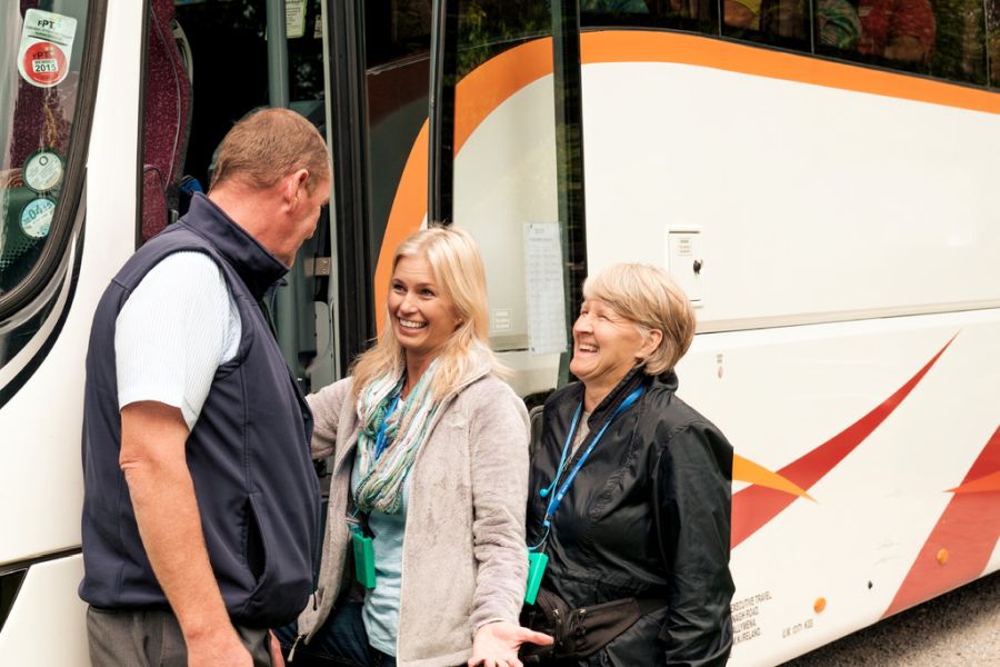 Chauffeur, vlieg/busrondreis Ierland