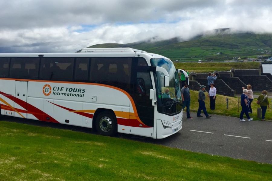 Luxe touringcar, vlieg/busrondreis Ierland