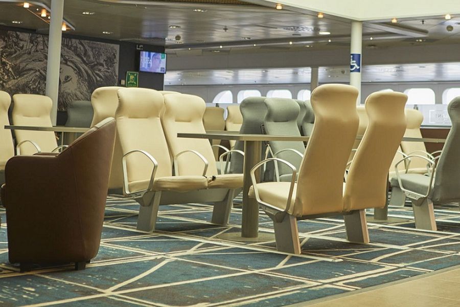 Irish Ferries ferry Calais-Dover & over de Ierse Zee