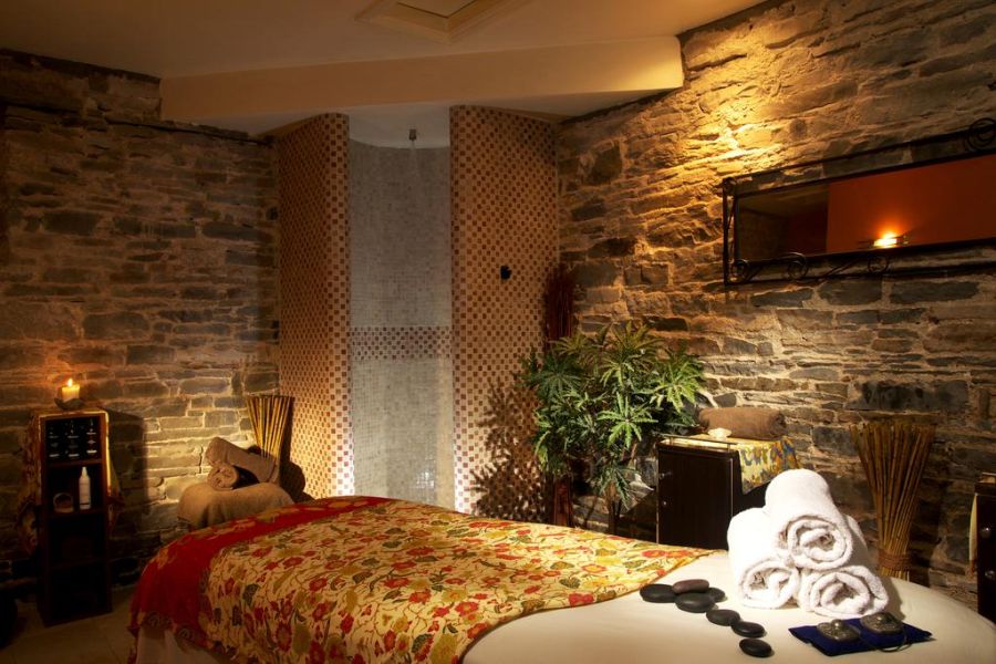 Falls Hotel, Ennistymon