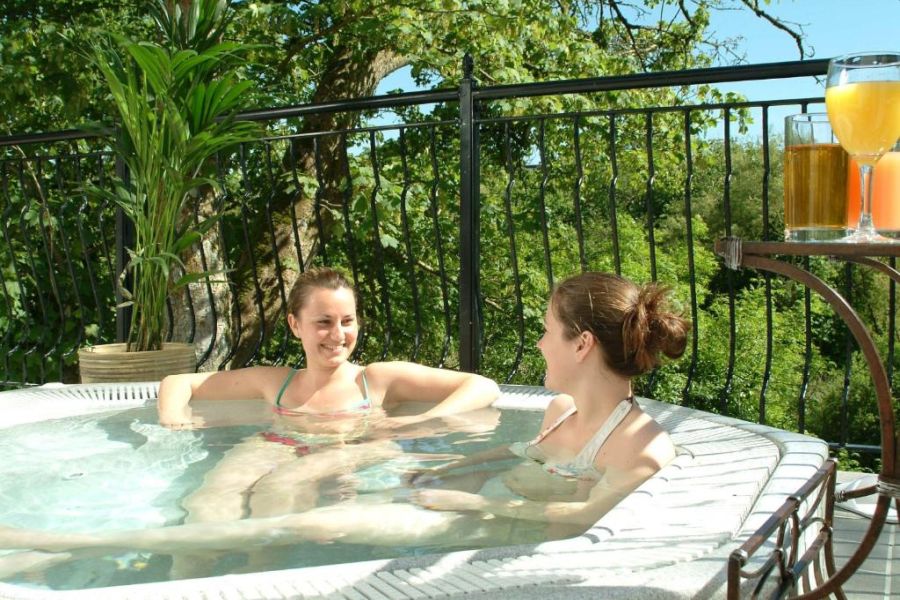 Falls Hotel, Ennistymon