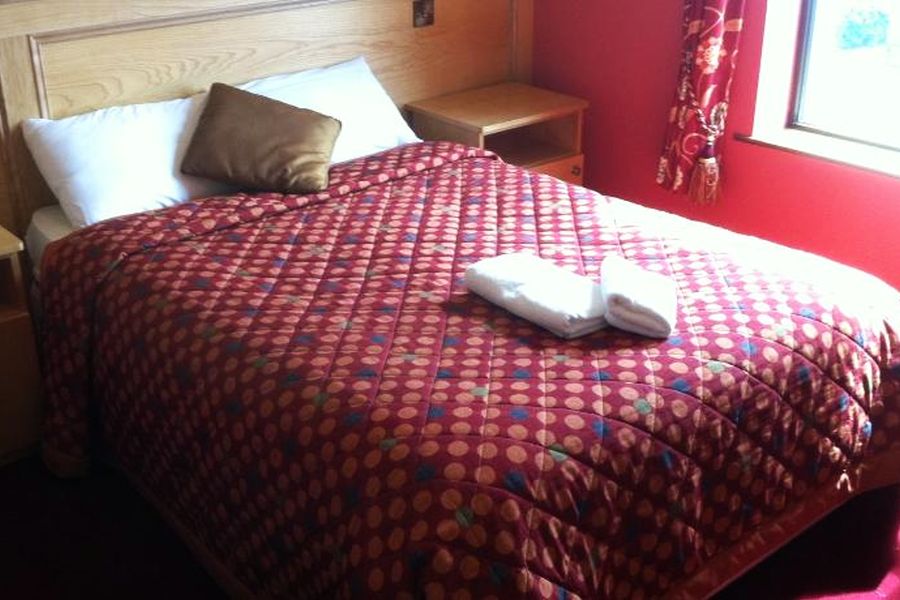 Pier House, Kilronan