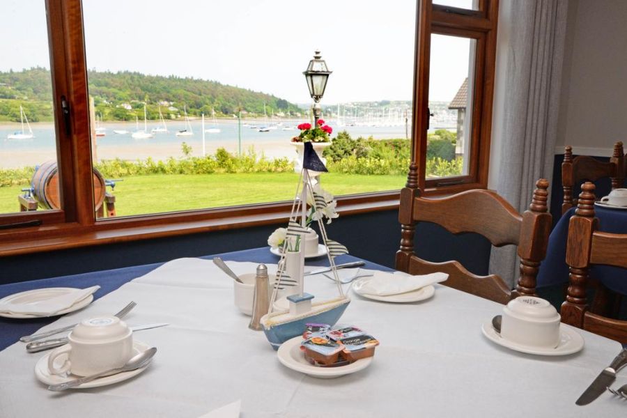 Whispering Pines B&B, Crosshaven