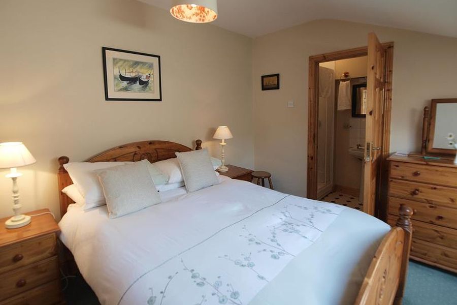 Buckfield Inn, Westport