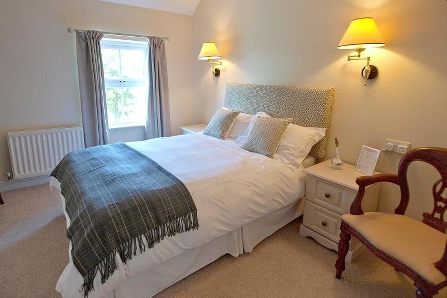 Buckfield Inn, Westport