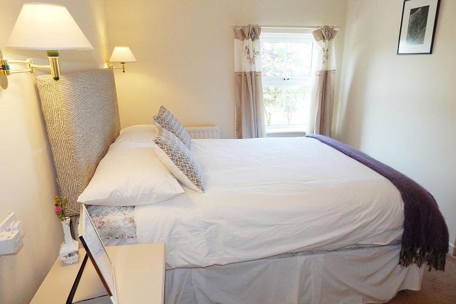 Buckfield Inn, Westport
