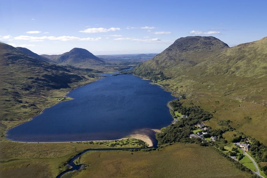 Kylemore Pass Hotel, Kylemore