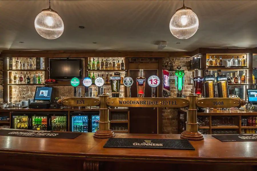 Woodenbridge Hotel - Wicklow Mountains