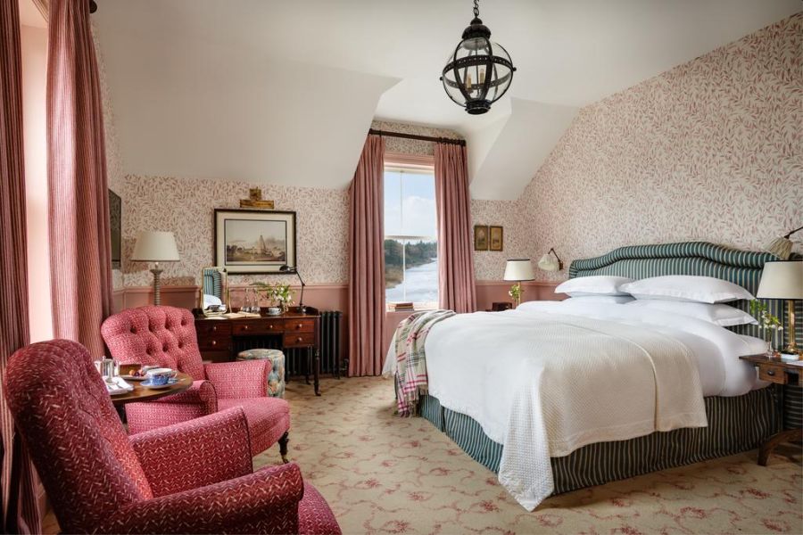 Ballynahinch Castle Hotel, Recess