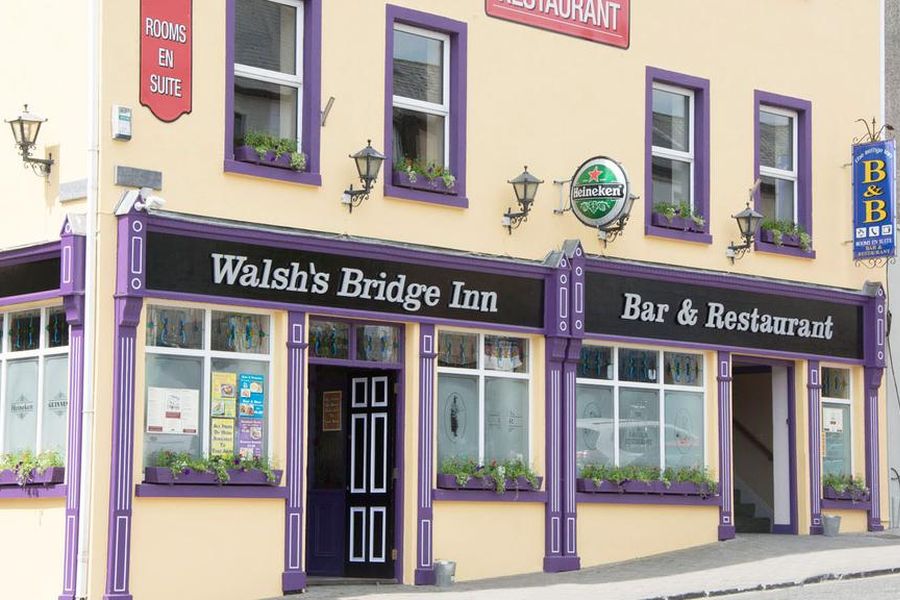 Walsh’s Bridge Inn, Newport