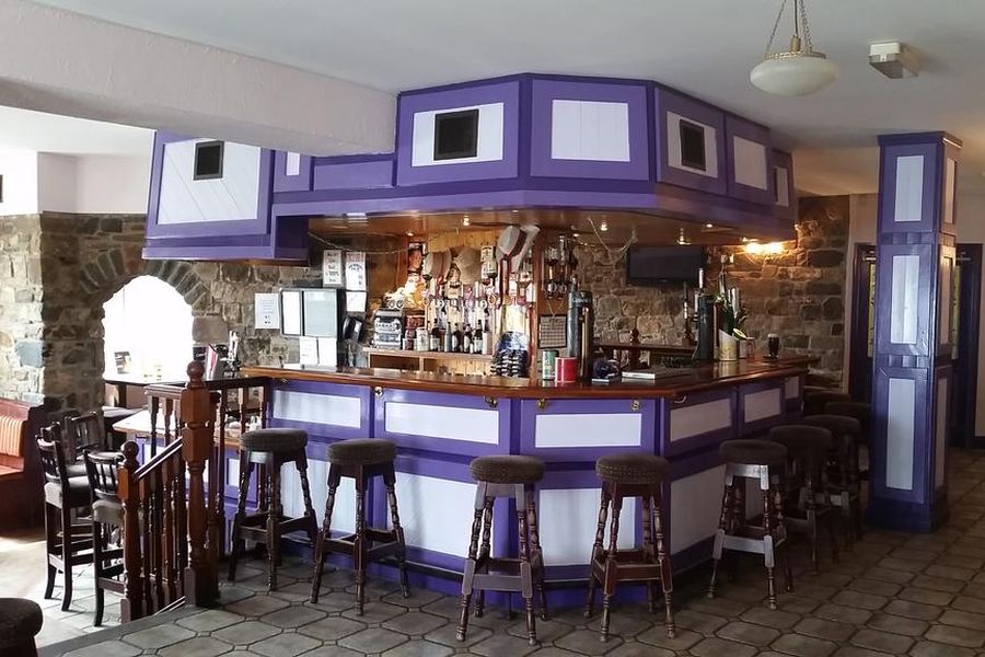 Walsh’s Bridge Inn, Newport