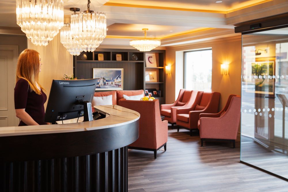 Clew Bay Hotel, Westport