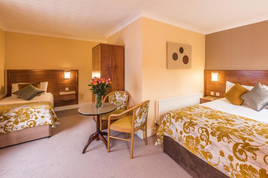 Clew Bay Hotel, Westport