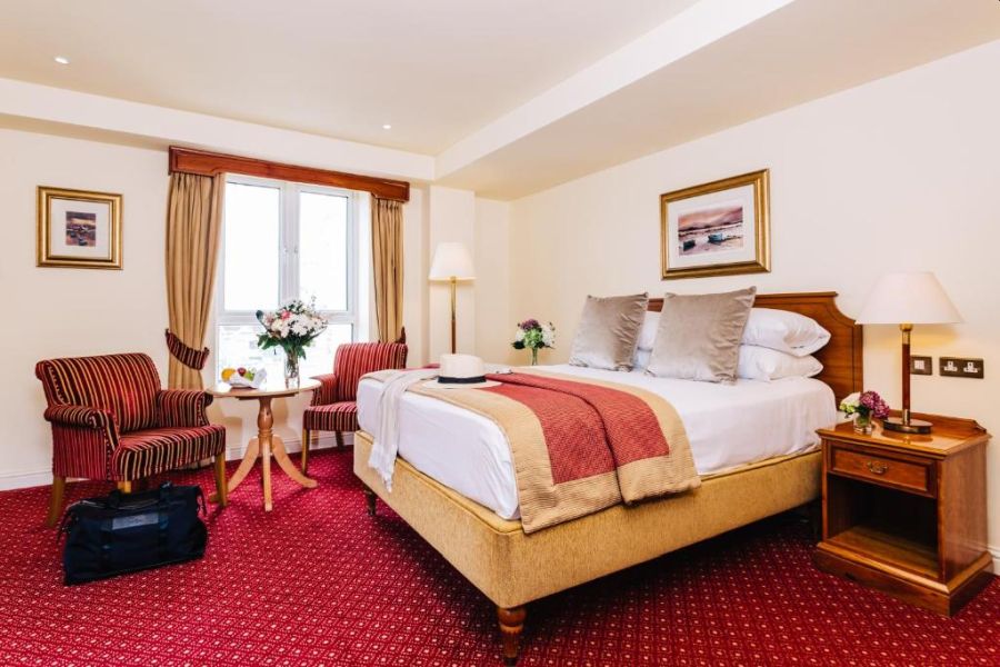 Galway Bay Hotel, Galway