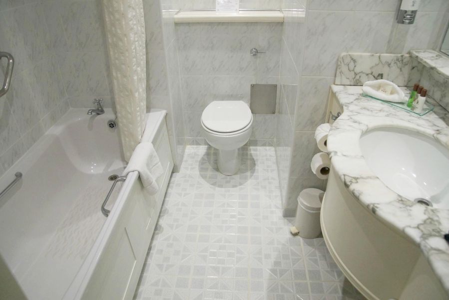 Galway Bay Hotel, Galway
