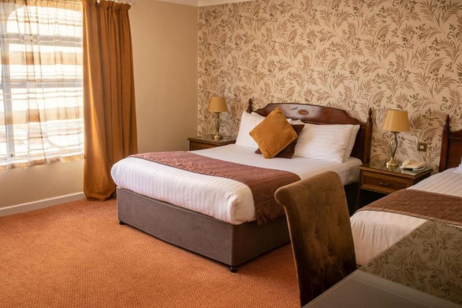 Kee`s Hotel - Stranorlar