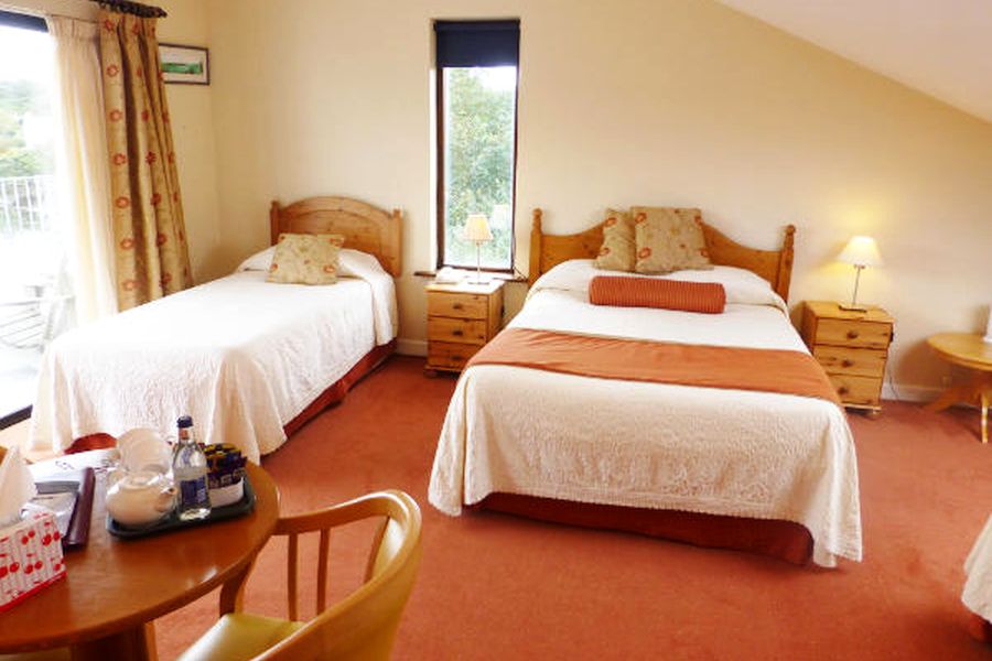 The Heron`s Cove B&B - Goleen