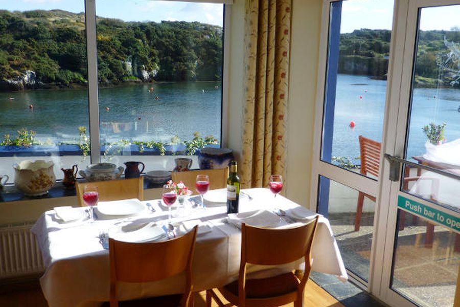 The Heron`s Cove B&B - Goleen