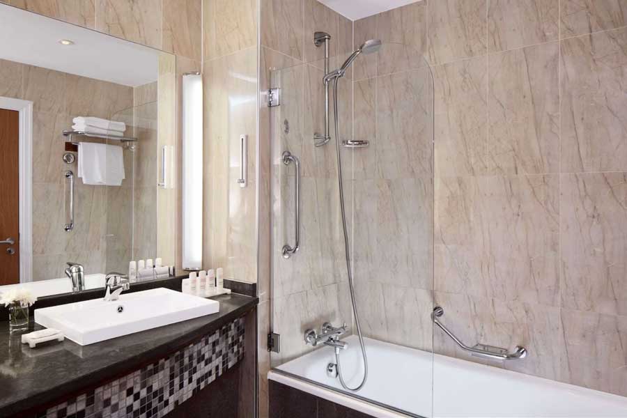 Badkamer Radisson Blu Hotel & Spa, Sligo