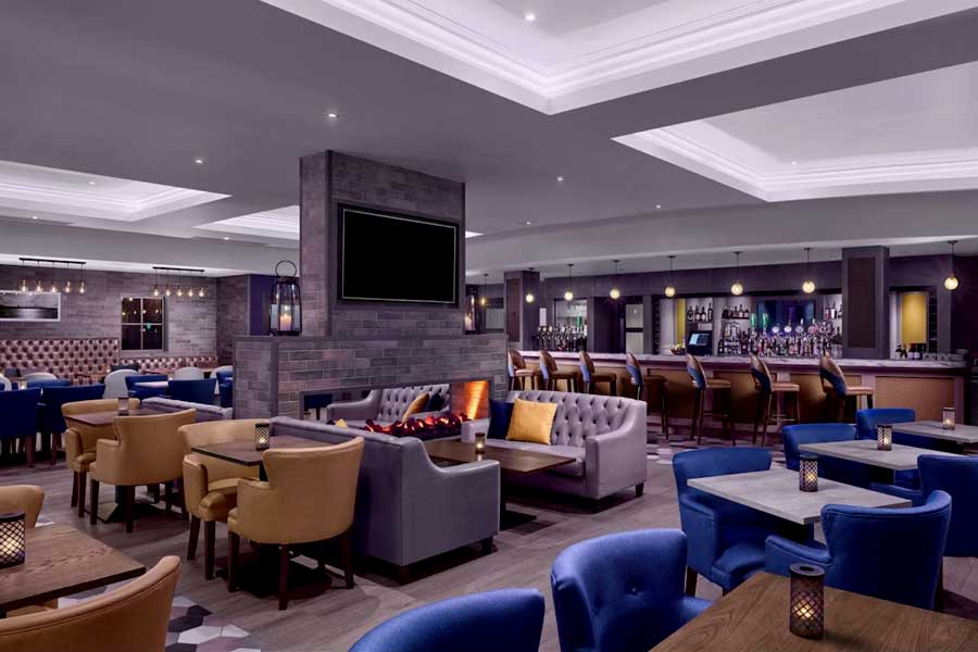 Waves Bar Radisson Blu Hotel & Spa, Sligo
